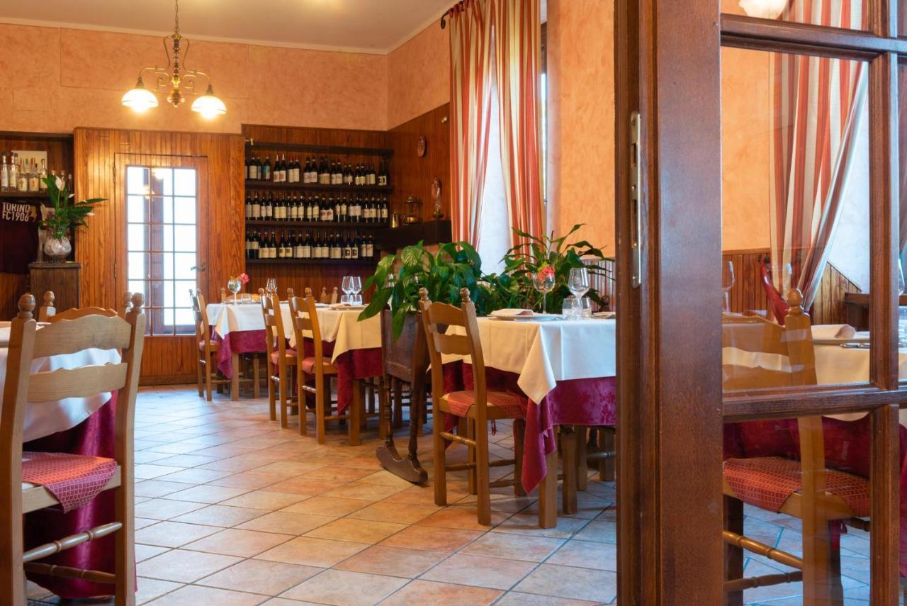 Ristorante Albergo Da Maurizio Cravanzana Extérieur photo